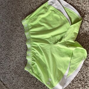 Under Armour Women's Play Up 3.0 Twist Shorts, lime green size medium